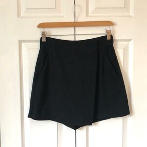 Aritzia Babaton Black Hikaru Skort